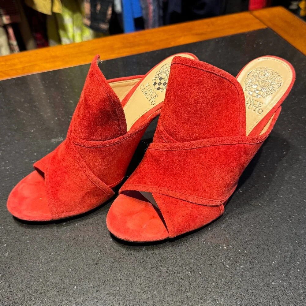 Vince Camuto Kizzia Mule In Cherry Red Suede - Picture 6 of 8